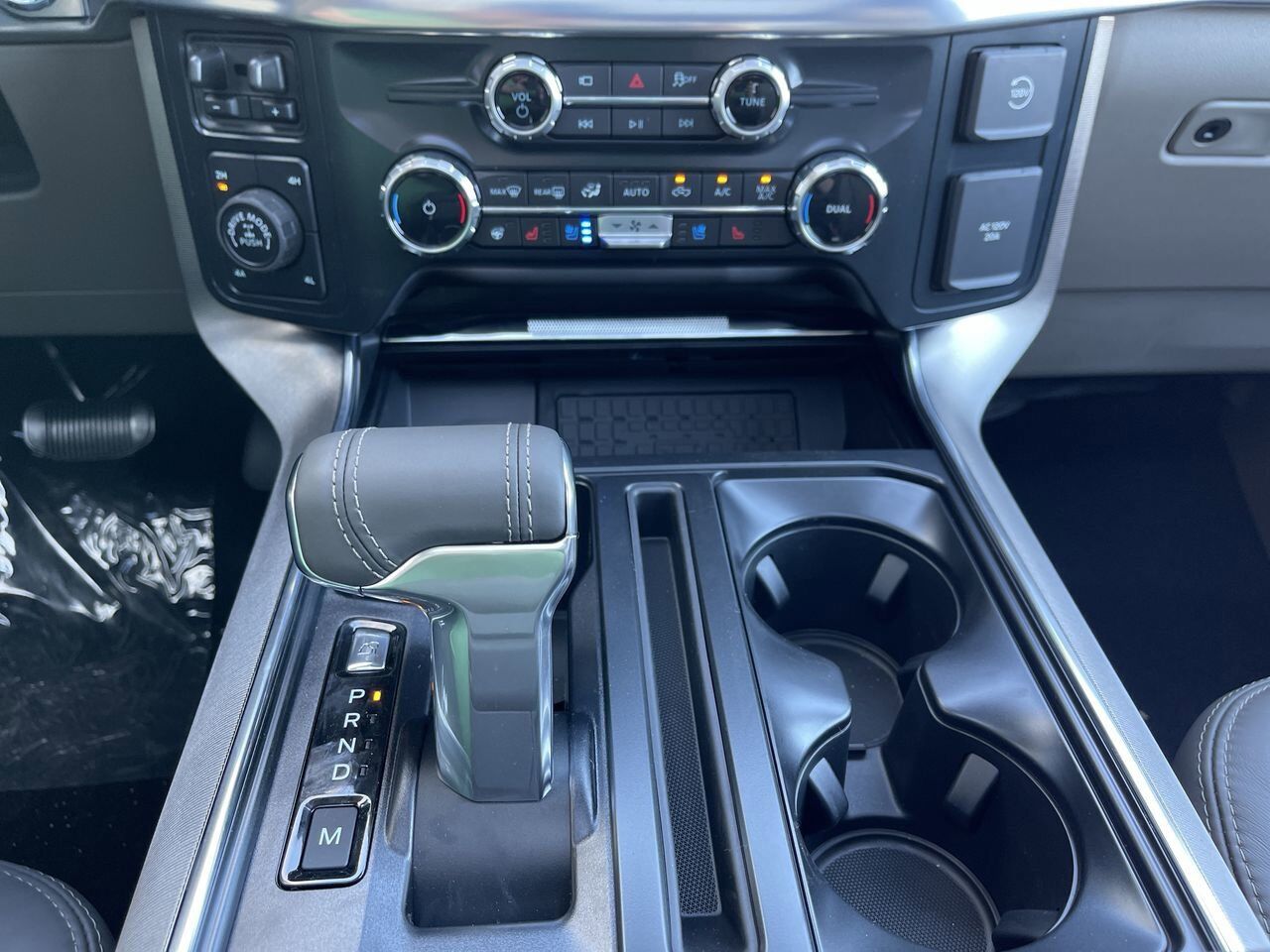 2025 Ford F-150 Platinum Sherwood Park AB