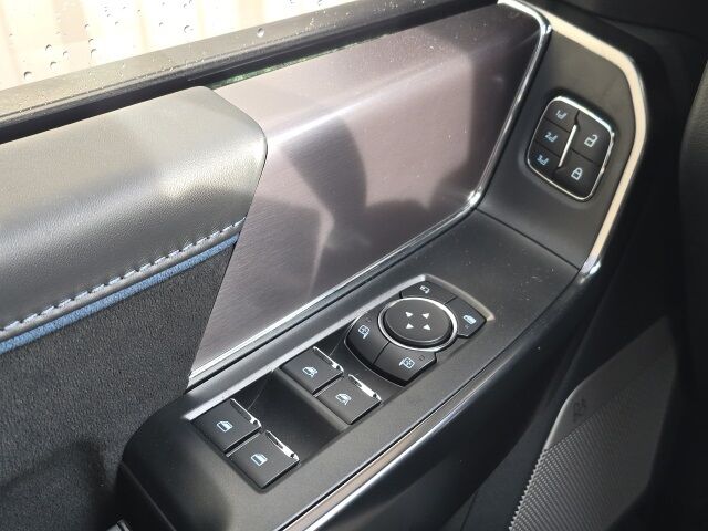 2025 Ford F-150 Platinum Watertown SD