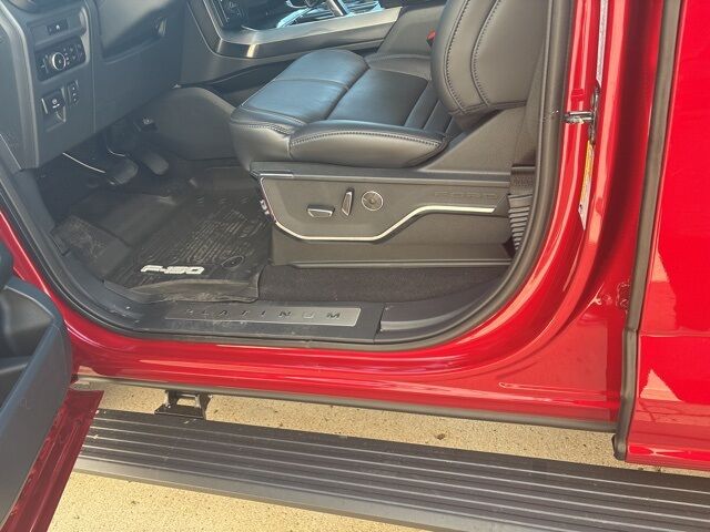 2025 Ford F-150 Platinum Watertown SD