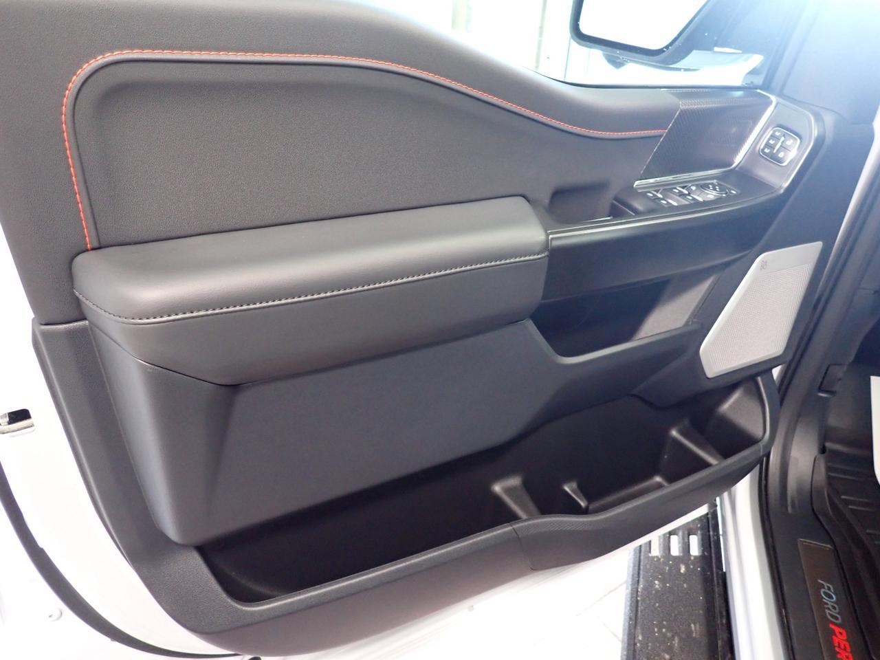 2025 Ford F-150 Raptor 4WD SUPERCREW LEATHER NAVI SUNROOF 5.5' BOX Listowel ON