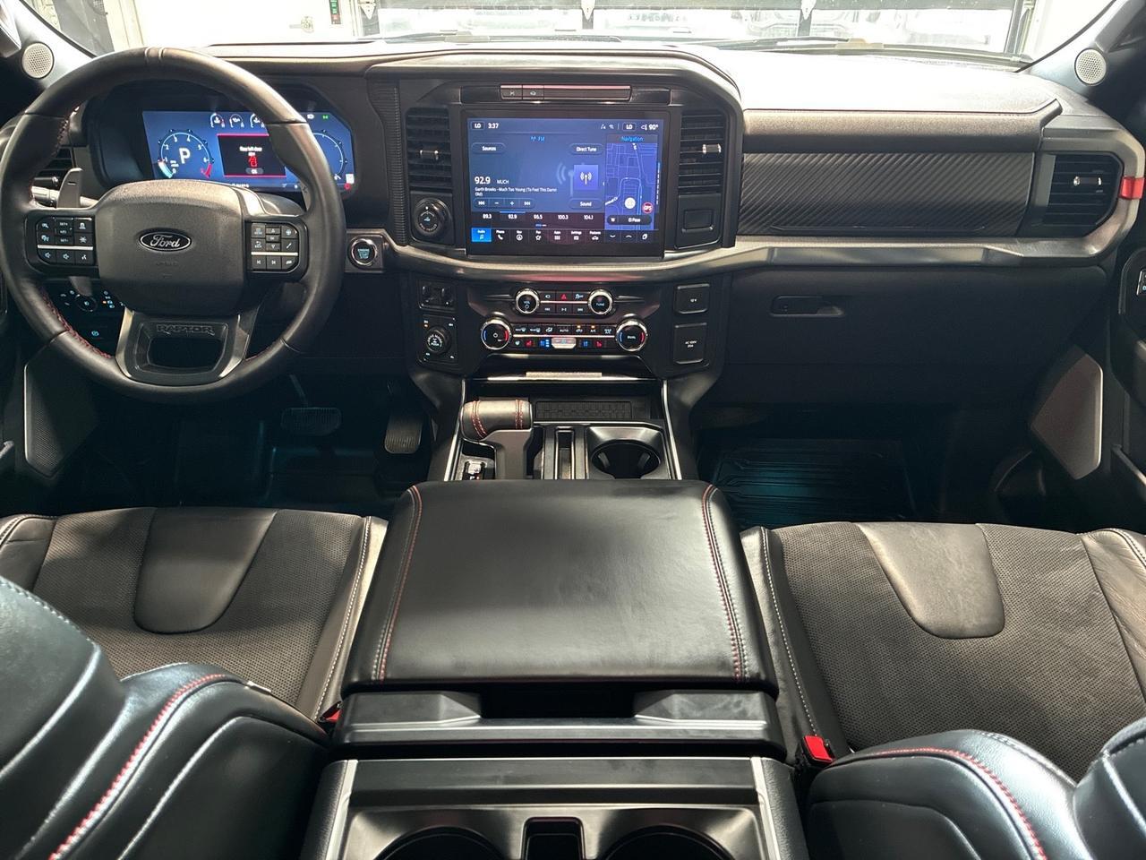 2025 Ford F-150 Raptor, 802A 37in Performance Pkg, Pano Roof, Bed Cover Houston TX