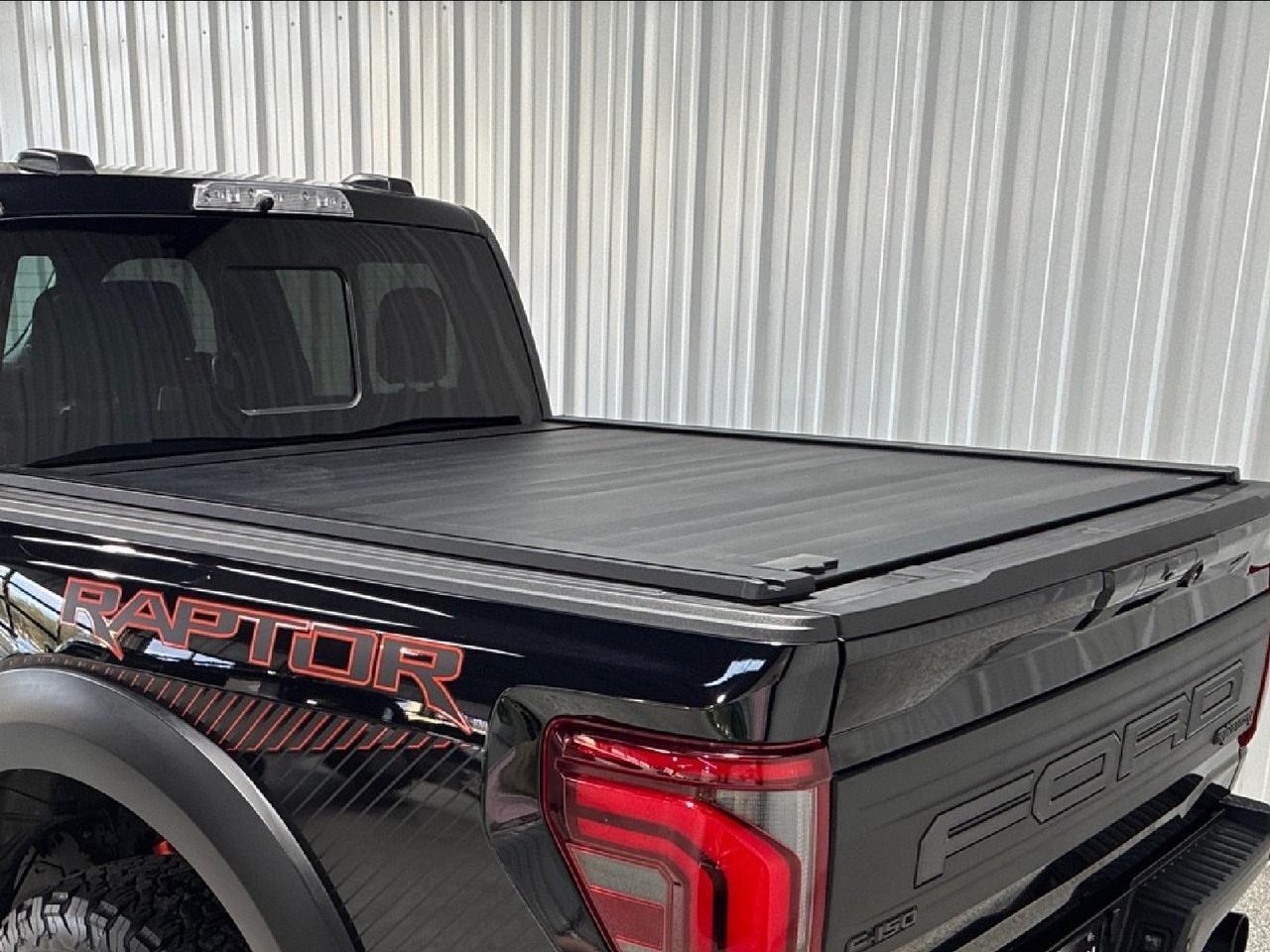2025 Ford F-150 Raptor, 802A 37in Performance Pkg, Pano Roof, Retractable Tonneau Cover Houston TX