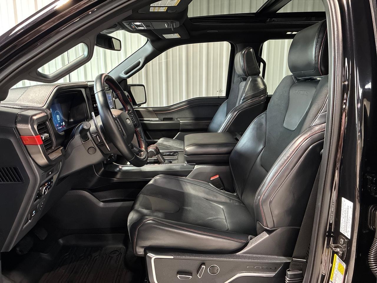 2025 Ford F-150 Raptor, 802A 37in Performance Pkg, Pano Roof, Retractable Tonneau Cover Houston TX