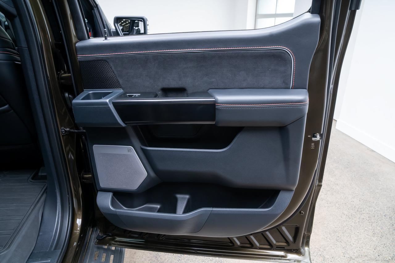 2025 Ford F-150 Raptor Group 803A Raptor R / Twin Panel Moonroof Portland OR