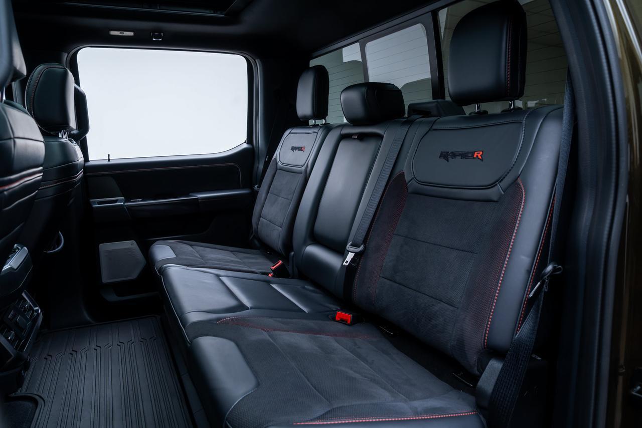 2025 Ford F-150 Raptor Group 803A Raptor R / Twin Panel Moonroof Portland OR