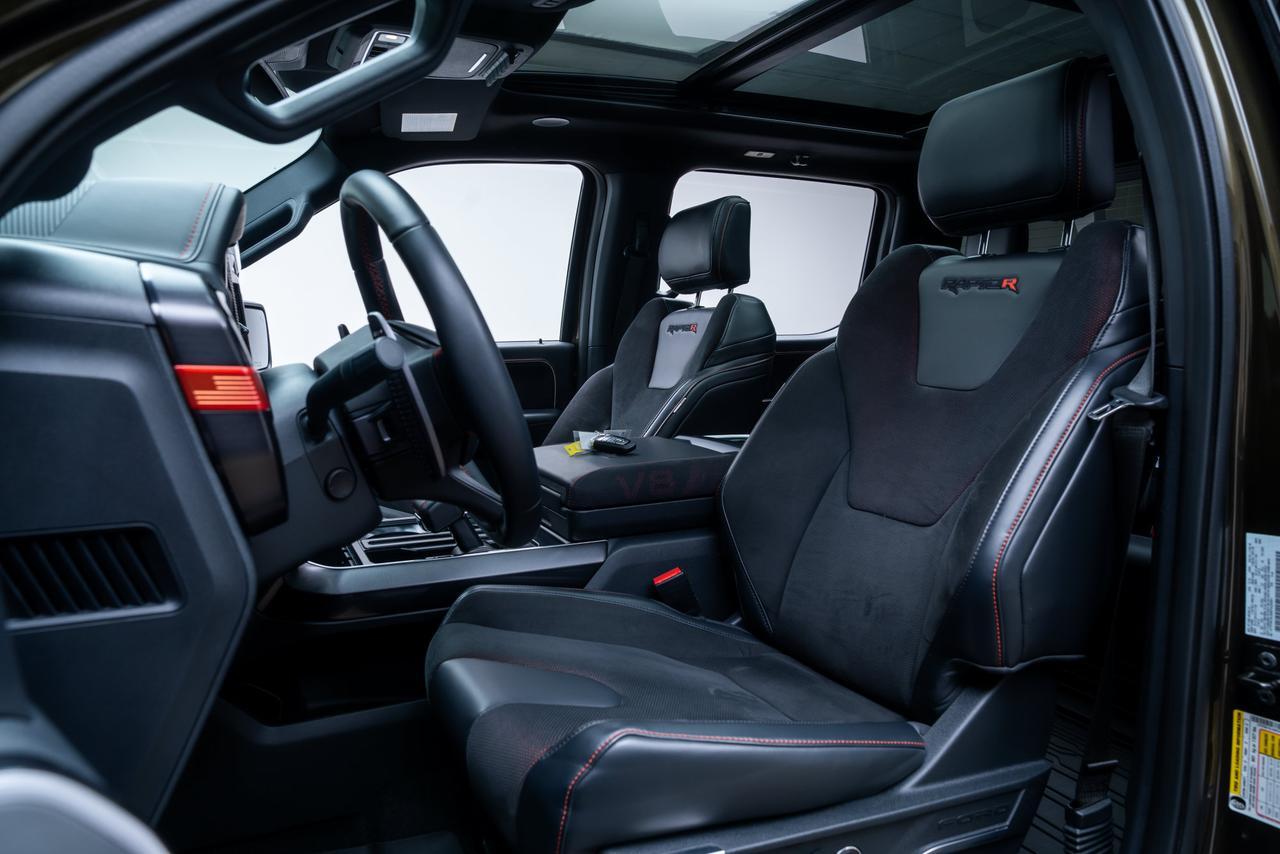 2025 Ford F-150 Raptor Group 803A Raptor R / Twin Panel Moonroof Portland OR