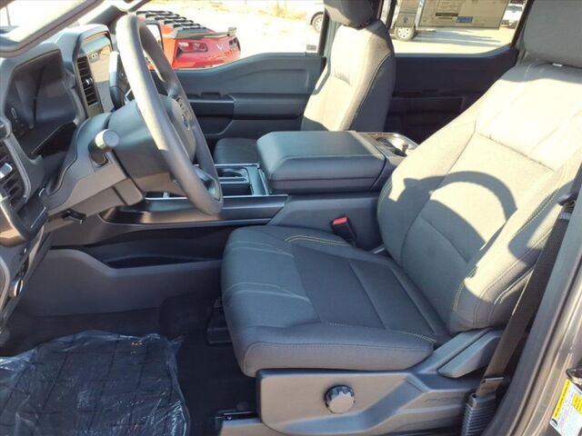 2025 Ford F-150 STX  TX