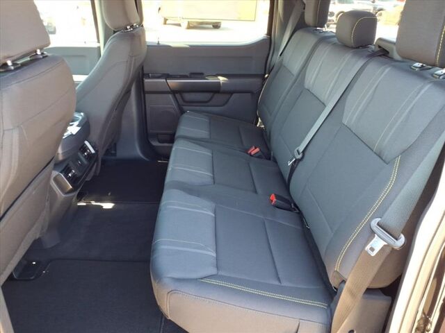 2025 Ford F-150 STX  TX