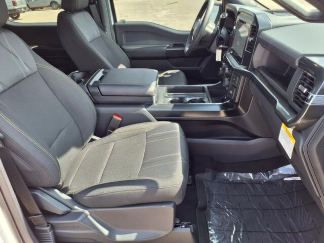 2025 Ford F-150 STX  TX
