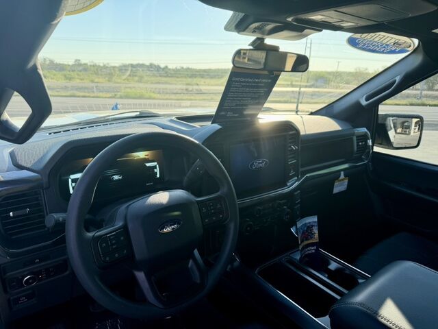 2025 Ford F-150 STX  TX