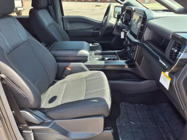 2025 Ford F-150 STX  TX 2025 Ford F-150 STX  TX