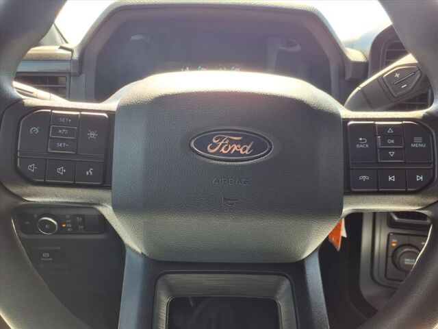 2025 Ford F-150 STX  TX 2025 Ford F-150 STX  TX