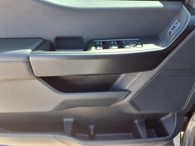 2025 Ford F-150 STX  TX 2025 Ford F-150 STX  TX