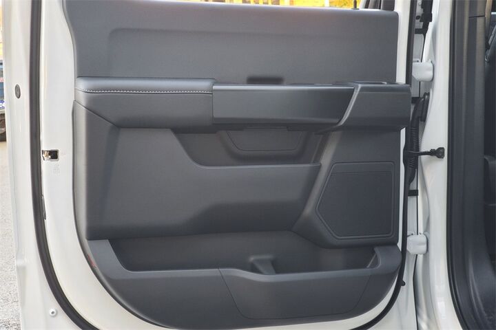 2025 Ford F-150 STX  TX