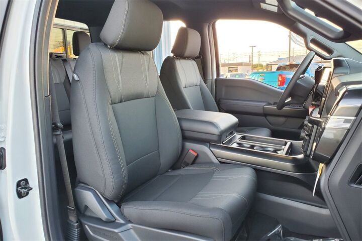 2025 Ford F-150 STX  TX