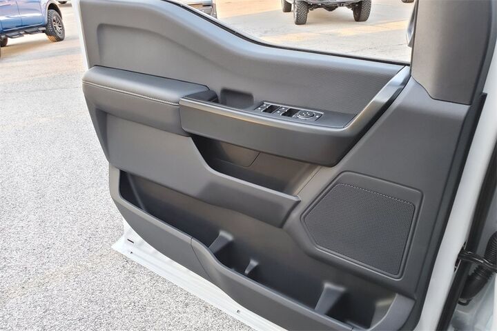2025 Ford F-150 STX  TX