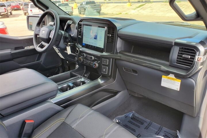 2025 Ford F-150 STX  TX