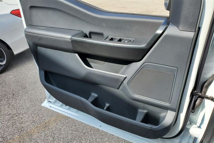2025 Ford F-150 STX  TX