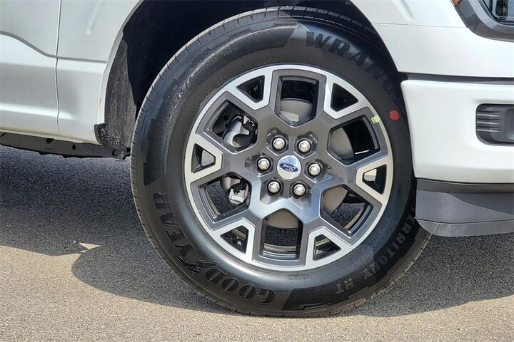 2025 Ford F-150 STX  TX