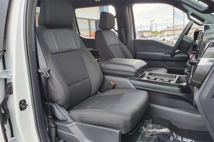 2025 Ford F-150 STX  TX