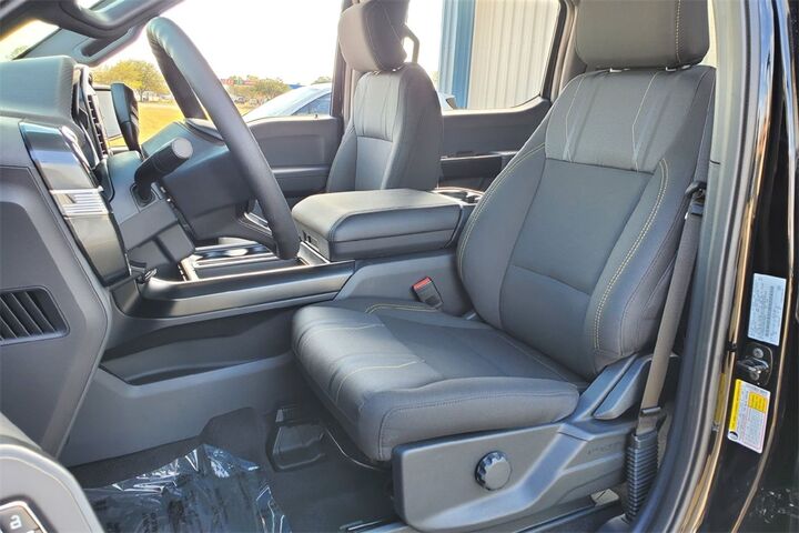 2025 Ford F-150 STX TX 2025 Ford F-150 STX TX