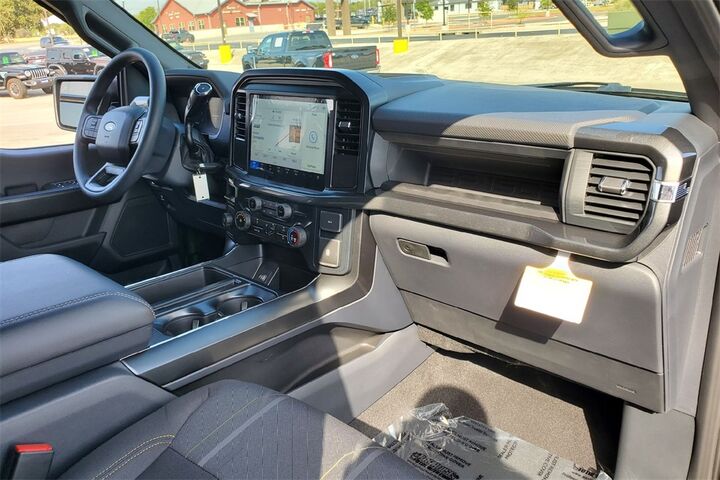 2025 Ford F-150 STX TX 2025 Ford F-150 STX TX