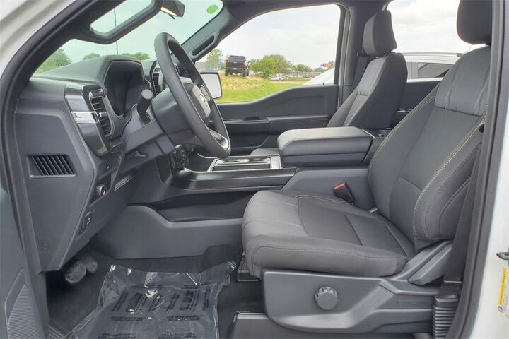 2025 Ford F-150 STX  TX
