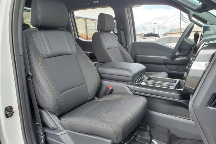 2025 Ford F-150 STX  TX
