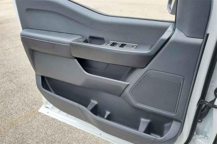 2025 Ford F-150 STX  TX