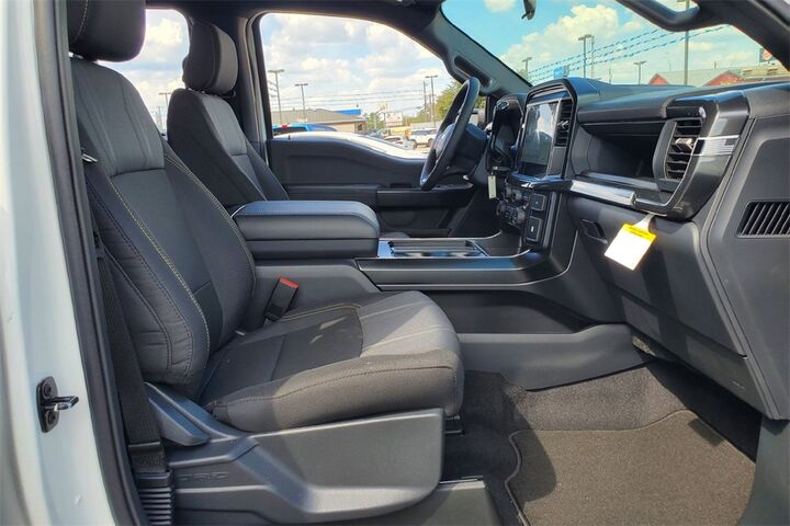 2025 Ford F-150 STX  TX 2025 Ford F-150 STX  TX