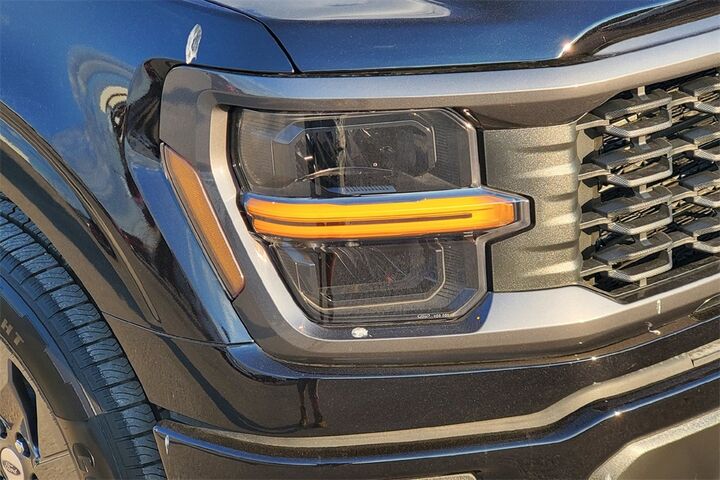 2025 Ford F-150 STX  TX