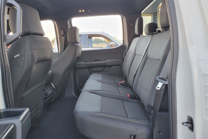 2025 Ford F-150 STX  TX