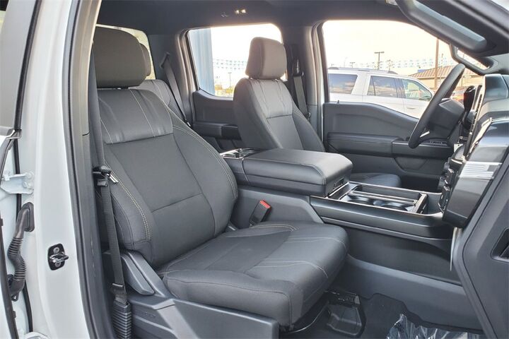2025 Ford F-150 STX  TX