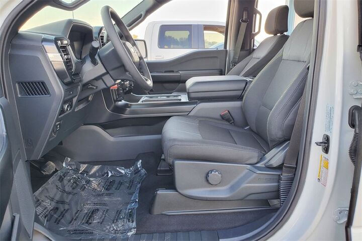2025 Ford F-150 STX  TX