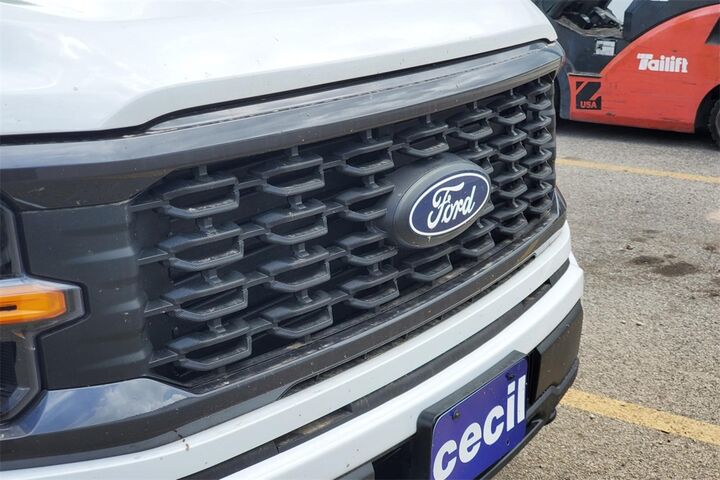 2025 Ford F-150 STX  TX