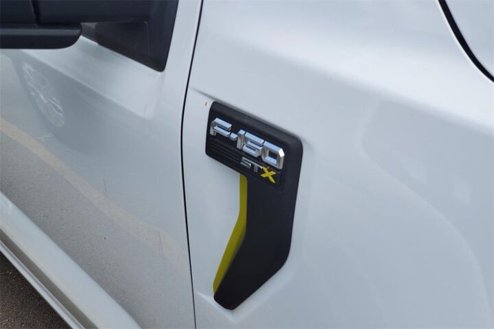 2025 Ford F-150 STX  TX