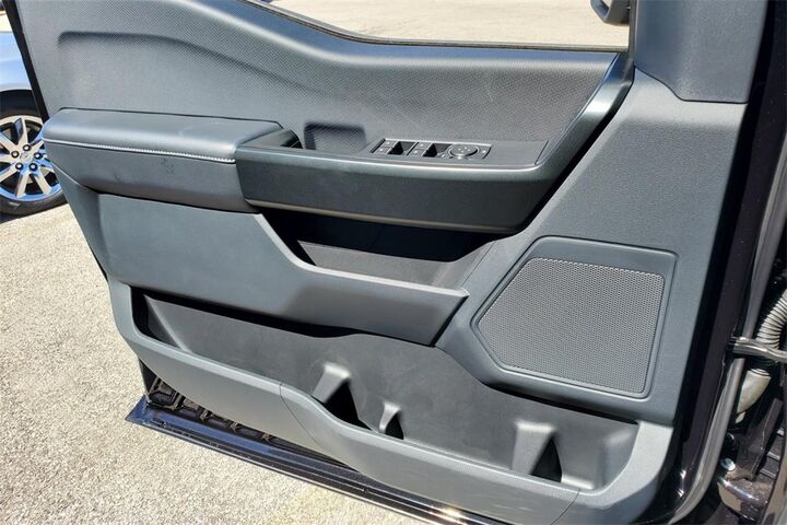 2025 Ford F-150 STX  TX