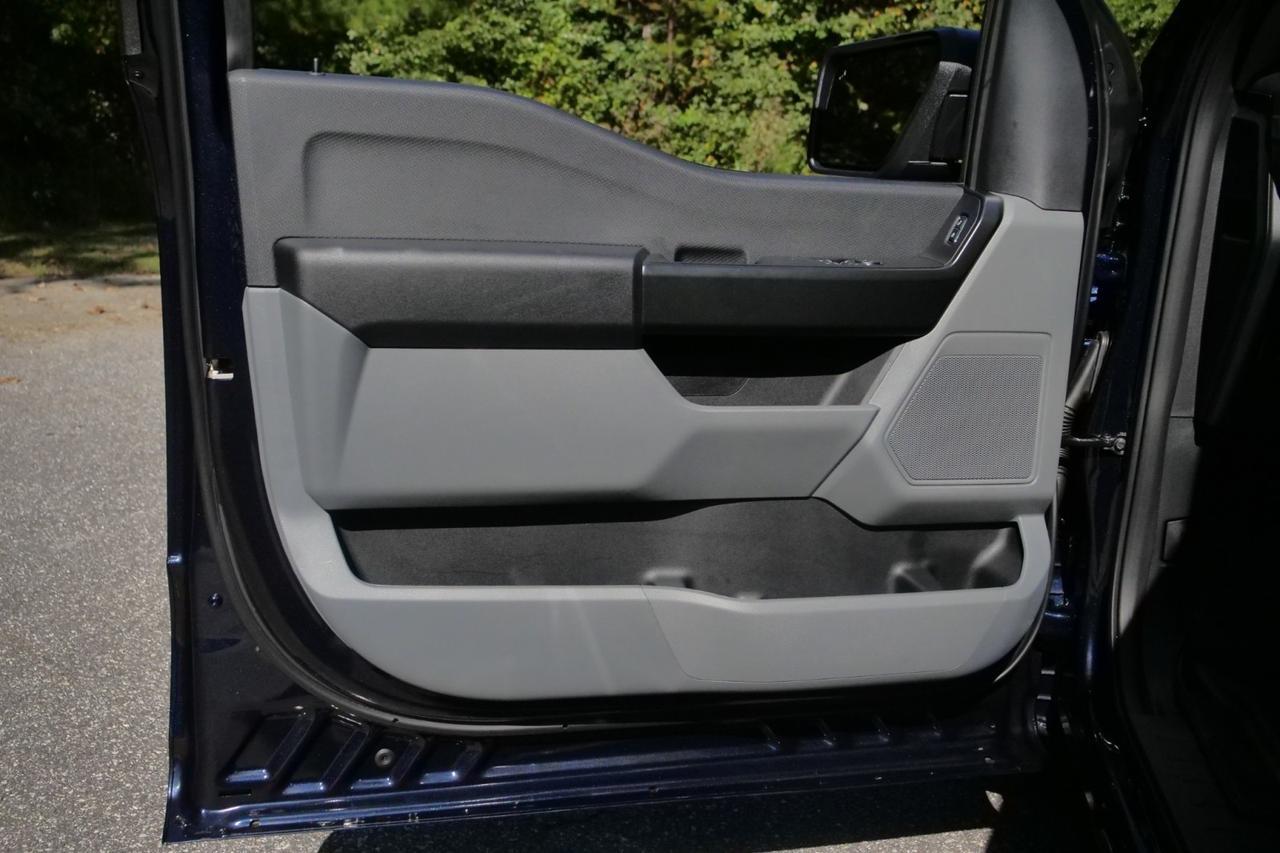 2025 Ford F-150 XL 4X4 / Antimatter Blue / 5.0L V8 / Leather Seating Lincolnton NC