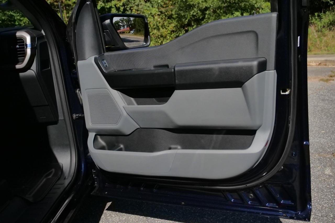 2025 Ford F-150 XL / Antimatter Blue / 5.0L V8 / Leather Seating Lincolnton NC