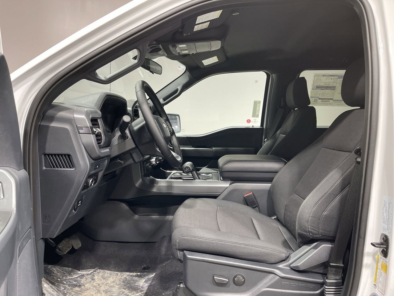 2025 Ford F-150 XLT - FACTORY ORDER Sherwood Park AB