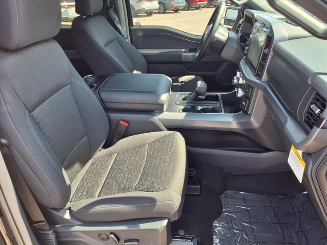 2025 Ford F-150 XLT  TX