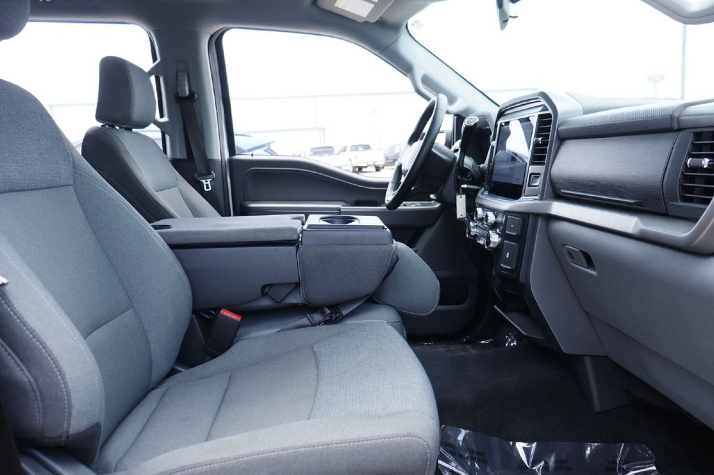 2025 Ford F-150 XLT Hondo TX
