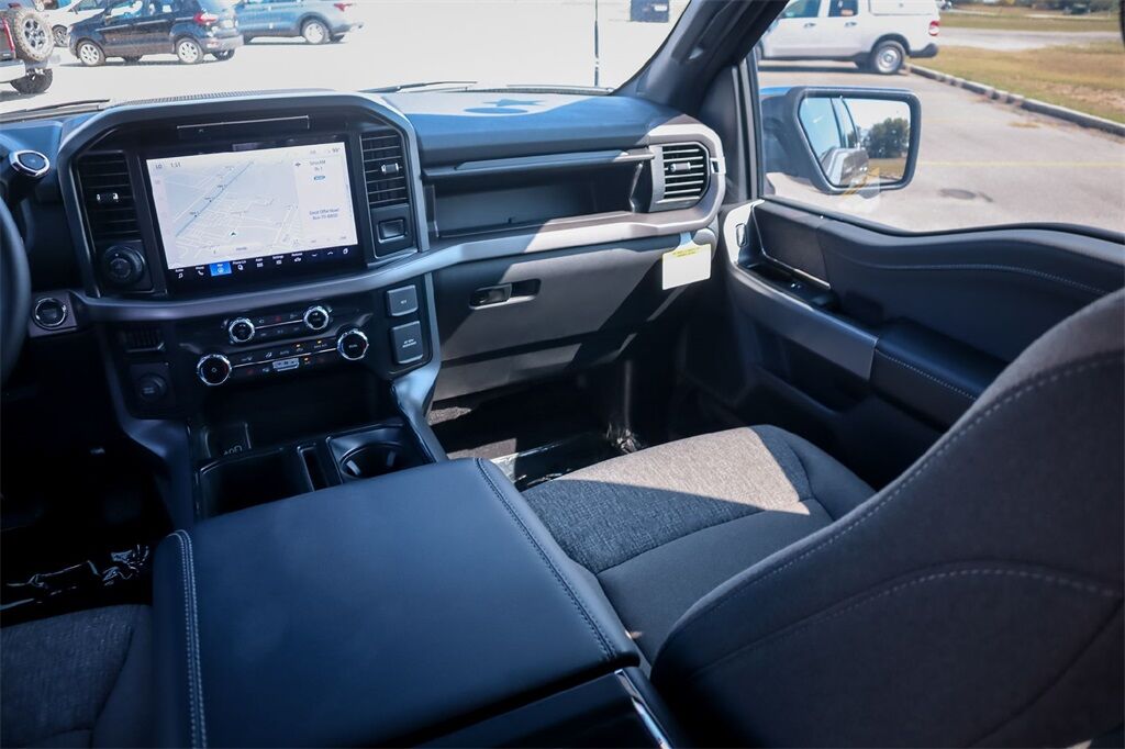 2025 Ford F-150 XLT Hondo TX