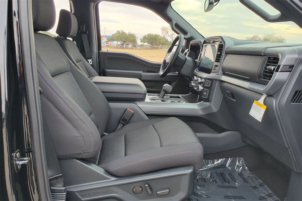 2025 Ford F-150 XLT Hondo TX