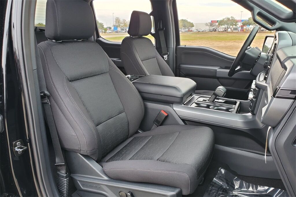 2025 Ford F-150 XLT Hondo TX