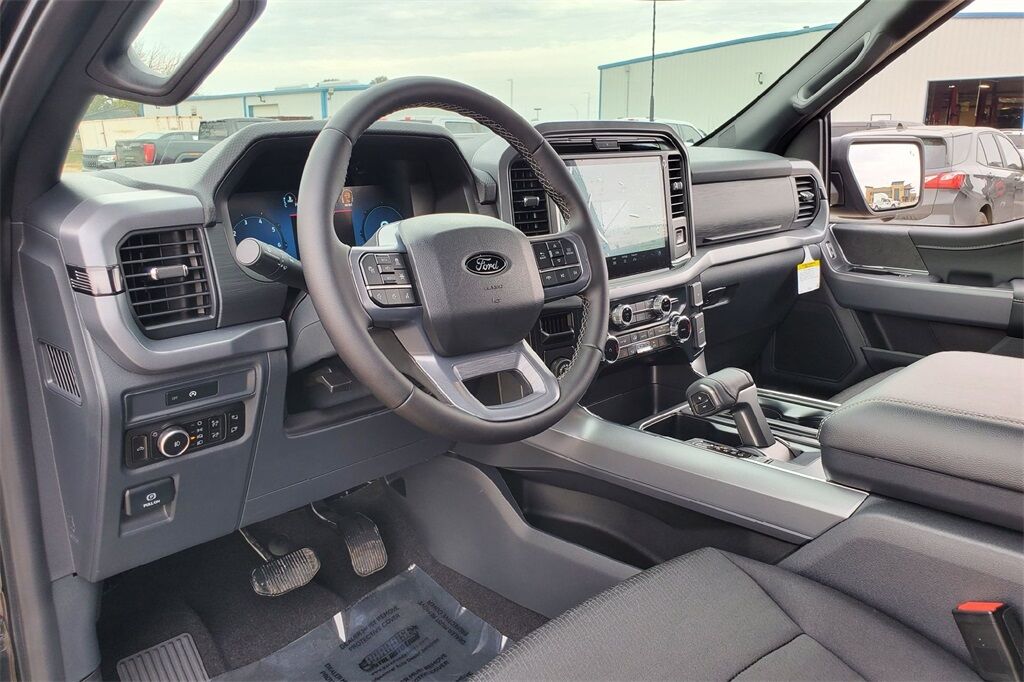 2025 Ford F-150 XLT Hondo TX