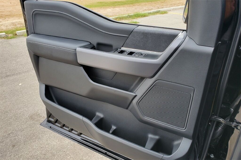 2025 Ford F-150 XLT Hondo TX