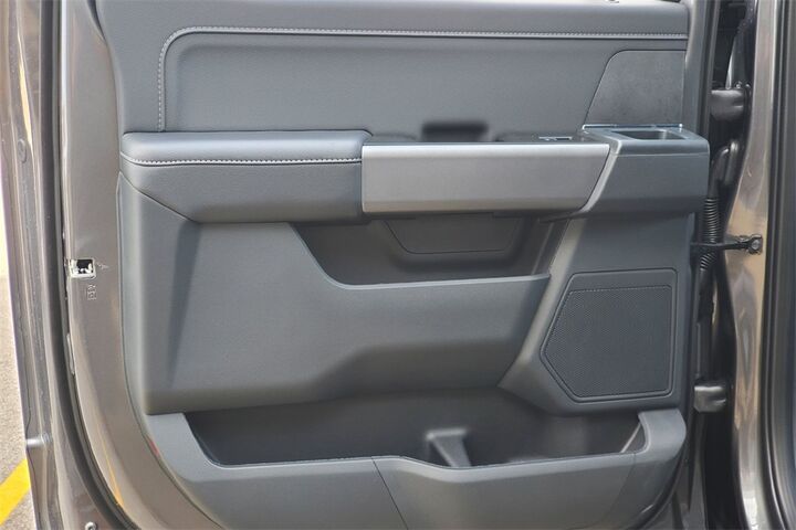 2025 Ford F-150 XLT TX 2025 Ford F-150 XLT TX