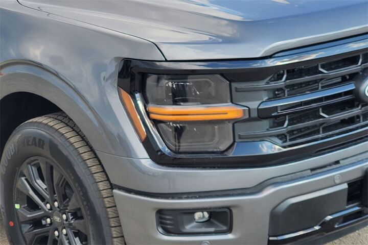 2025 Ford F-150 XLT TX 2025 Ford F-150 XLT TX