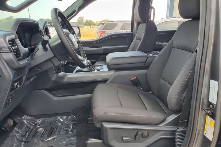 2025 Ford F-150 XLT TX 2025 Ford F-150 XLT TX